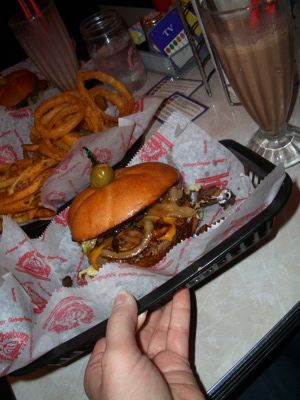 cheeburger cheeburger