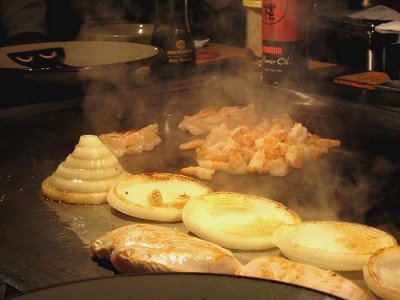 benihana-shrimp-onion-volcano