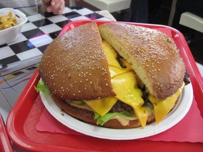 freds-burgers-goliath-on-tray