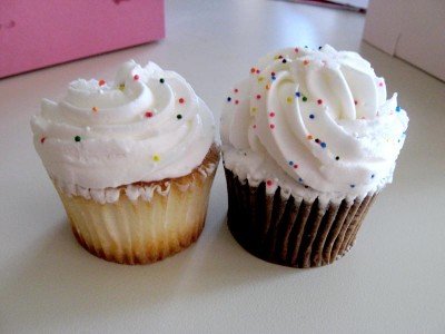 Cupcakes - George's Wonderful World of Cakes - National City, CA