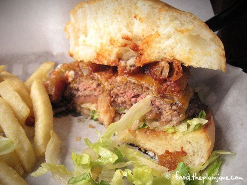 Inside the BBQ Burger | Bangin' Burgers / San Diego, CA