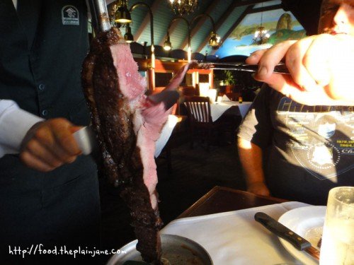 meat-cutting-sirloin-tips / Green Field Brazilian Steakhouse - Long Beach, CA
