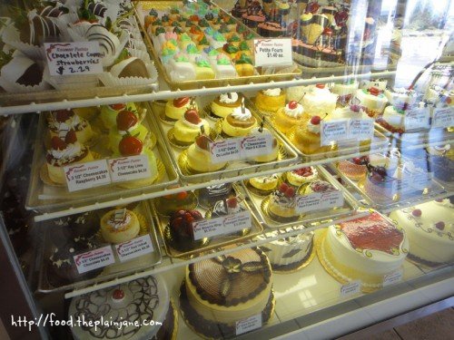 Bakery Case 2 - Rossmoor Pastries / Long Beach, CA