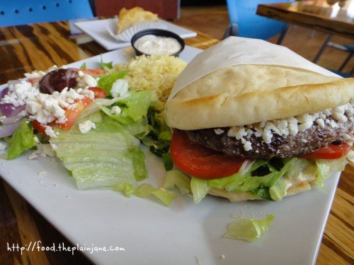 pita-burger-plate-daphnes