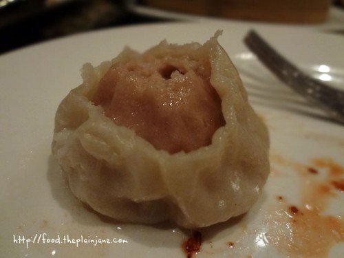 inside-steamed-pork-dumplings