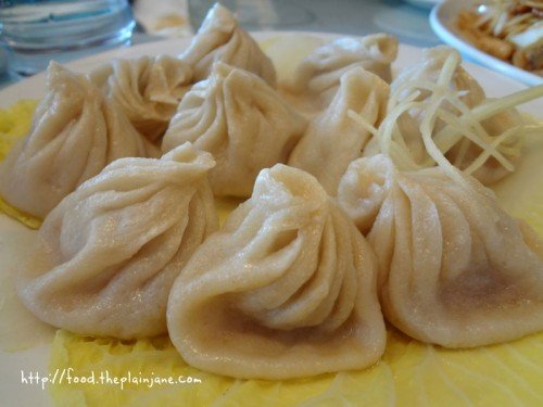 steamed-small-pork-buns-xiao-long-bao-dumpling-inn
