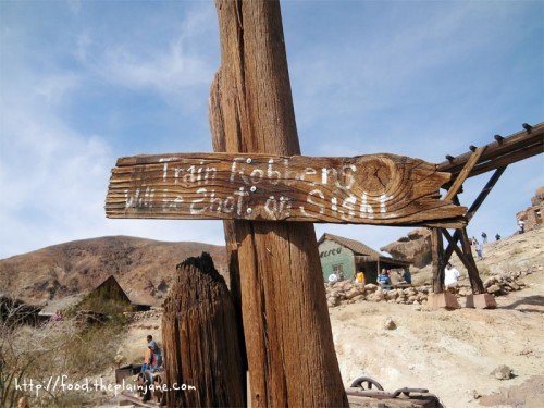 train-robbers-shot-on-sight