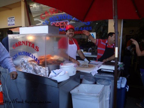 outside-carnita-guy