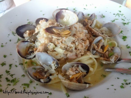linguini-and-clam-sauce-alexanders