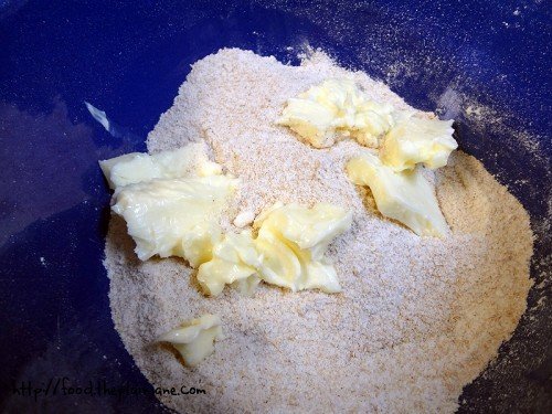 making-crumb-topping