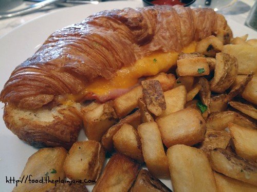 ham-cheese-crossiant-sandwich