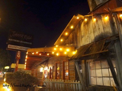 johnny-rebs-southern-roadhouse