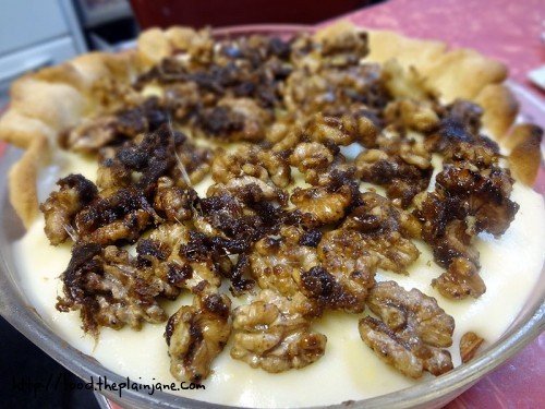 top-pie-with-walnuts