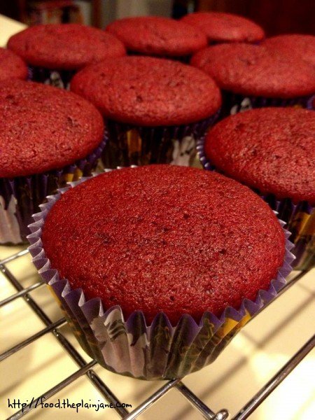 red-velvet-cupcakes-done