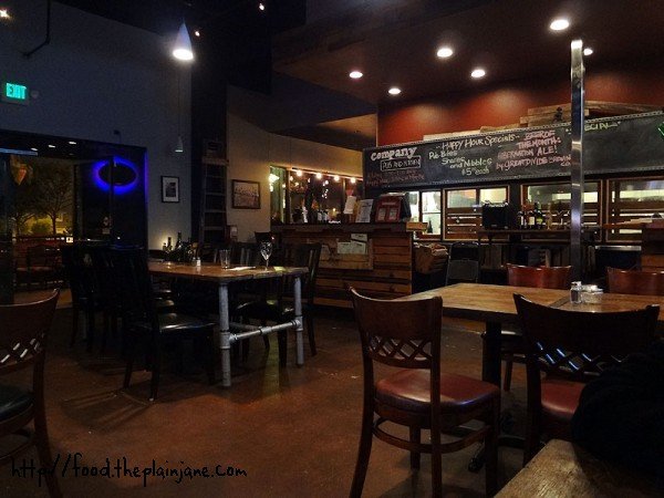 company-pub-kitchen-dining-room