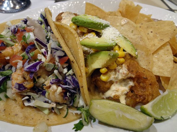 rubios-tacos-plate