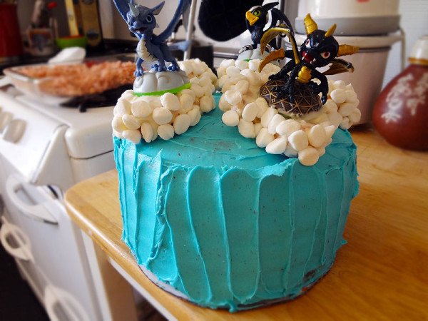 skylanders-cake-finished