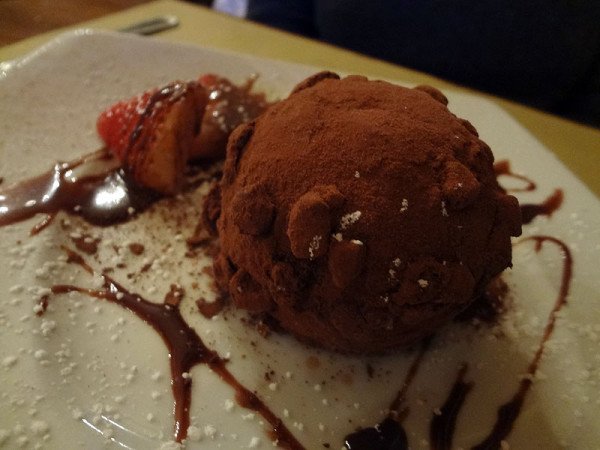 tartufo-chocolate-ice-cream-dessert