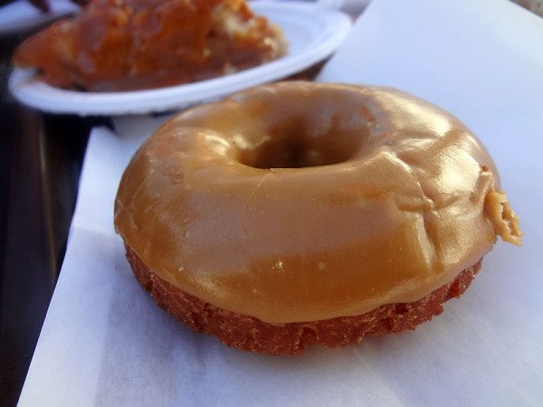 maple-cide-apple-donut
