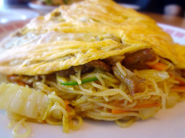 singapore-noodles-side-view