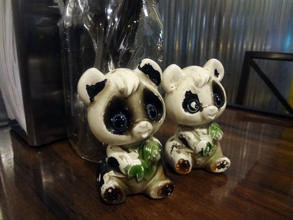 bear-salt-shakers