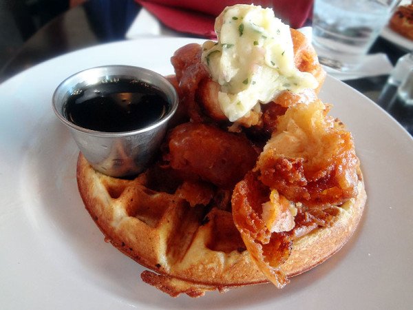 chicken-and-bacon-waffles-plate-bacon-crawl-san-diego