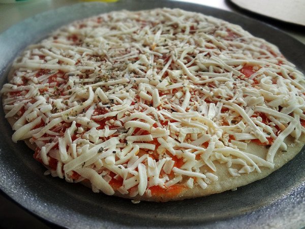 cheese-pizza-gluten-free-frozen