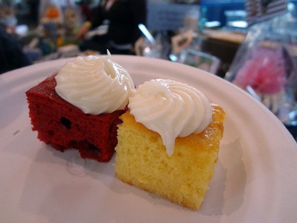 nothing-bundt-cakes-samples