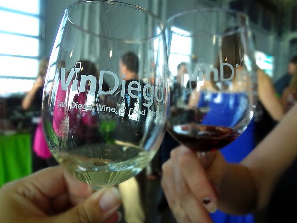 white-wine-vs-red-wine