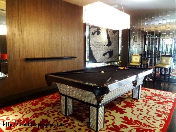 pool-table-bling