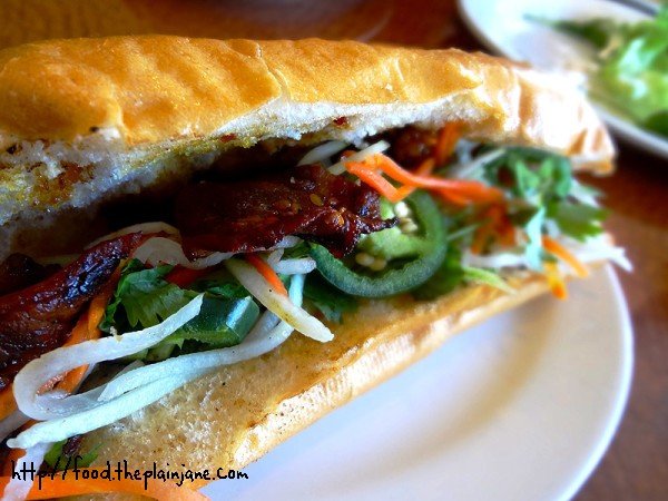 beef-banh-mi-sandwich