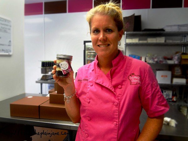 finished-cupcake-in-a-jar-yummy-cupcakes