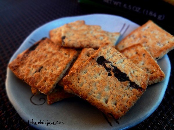 blueberry-multi-grain-crackers-miltons
