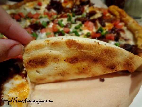black-bleu-pizza-crust-bottom
