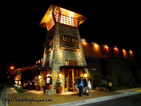 lazy-dog-restaurant-and-bar-san-diego
