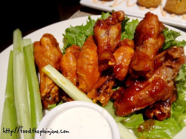 lazy-dog-wings