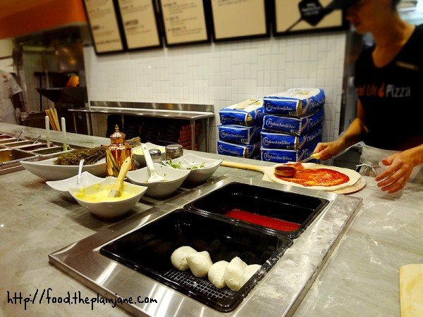 pizza-making-line-social-life-pizza