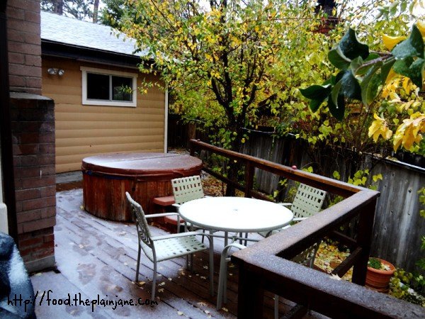 jacuzzi-patio-presnow