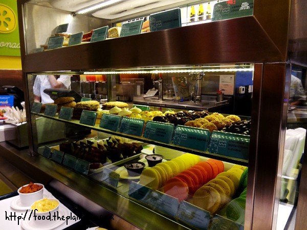 desserts-case