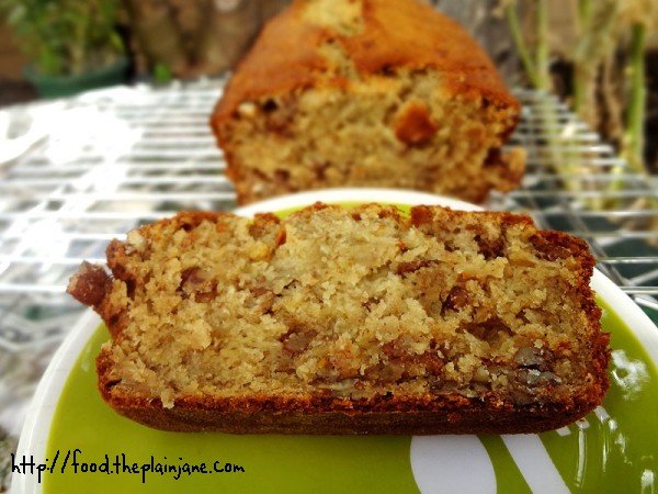 banana-pecan-slice-closeup