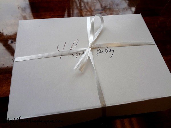 bakery-tied-box