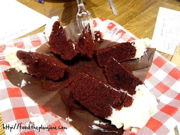 sugar-scribe-bakery-red-velvet-cupcake-inside