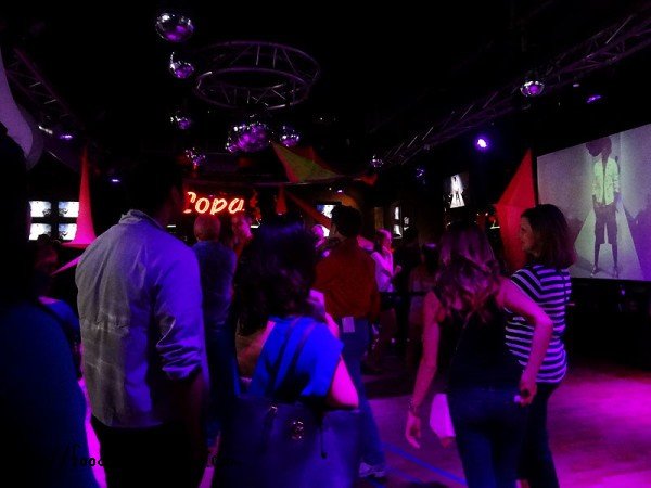 12-urban-mos-dance-floor