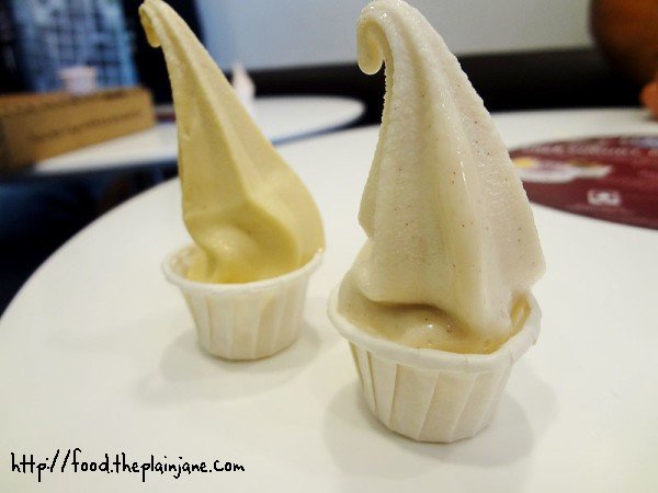 18-yogurtland-cups