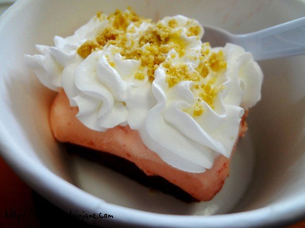19-strawberry-ice-cream-cake-cold-stone-creamery