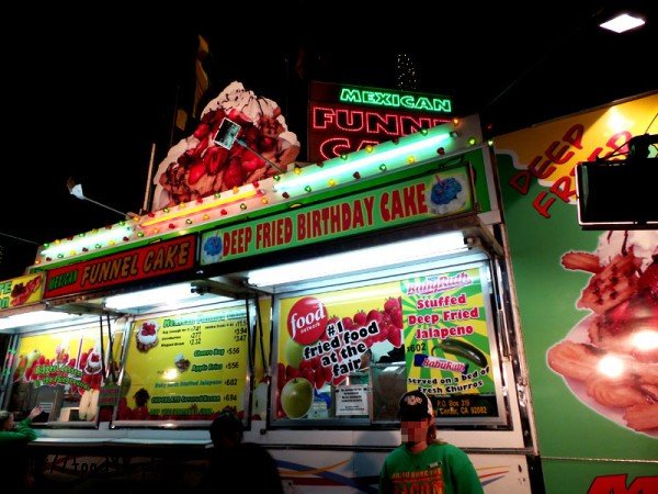 mexican-funnel-cake-booth
