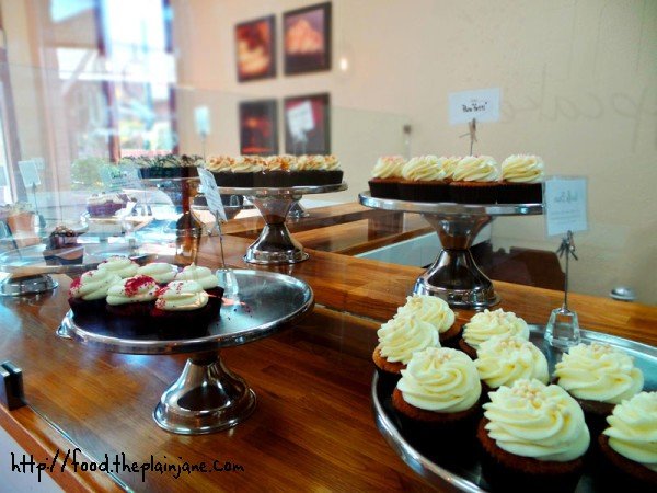 pure-cupcakes-counter-cupcakes