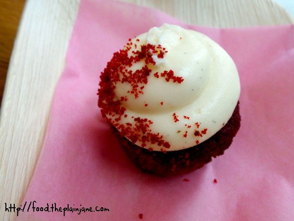 red-velvet-cupcake-pure-cupcake