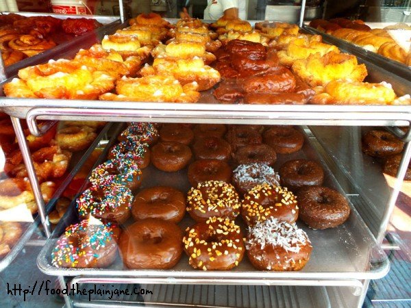 Danny's Donuts - Vista, CA