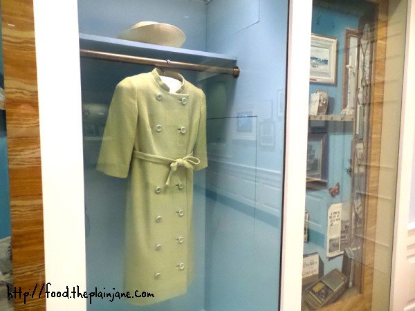 jackie-kennedy-green-dress-jacket